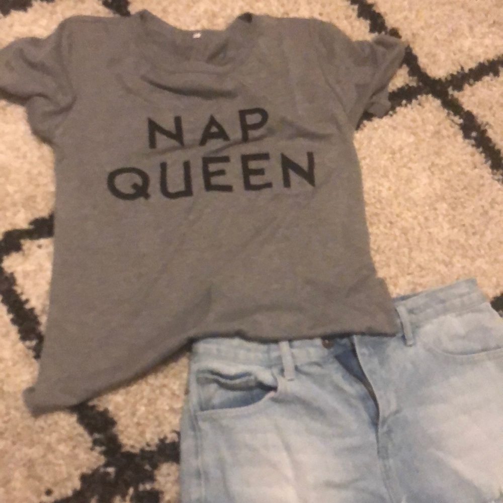 Nap queen T-shirt